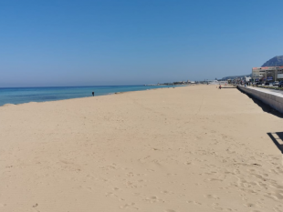 erice-sversamenti-sulla-spiaggia-lopposizione-sollecita-divieto-di-balneazione