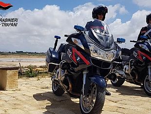marsala-controllato-ai-domiciliari-cerca-di-corrompere-carabinieri-con-35-euro