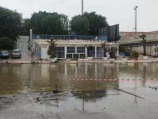 mazara-allerta-meteo-la-capitaneria-di-porto-emana-un-avviso-di-pericolosita-rischio-marrobbio-sul-porto-canale