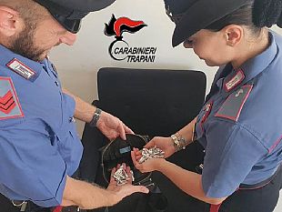 marsala-i-carabinieri-trovano-57-dosi-di-droga-arrestato-26enne