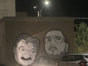 trapani-il-comune-oscura-il-murale-con-le-star-social-duracell-e-franco-gioia