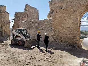 alcamo-lavori-di-manutenzione-al-castello-di-calatubo