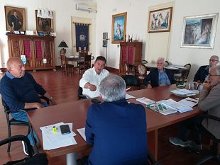 progetto-triscina-e-lamministrazione-comunale-domenica-al-lavoro-per-ripulire-lex-villa-quartana