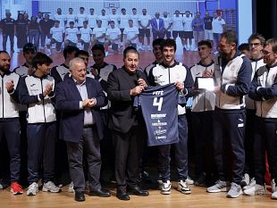 il-tecnico-della-nazionale-fefe-de-giorgi-incontra-lenergytime-spike-devils-prima-del-big-match-con-gioia-del-colle