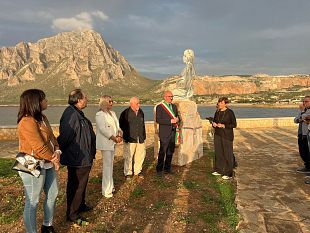 custonaci-inaugurata-lopera-che-celebra-identita-e-futuro-custonaci