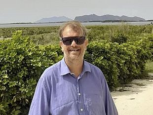 marsala-in-lutto-per-vito-enrico-disimone-addio-al-giovane-poeta-dal-cuore-doro