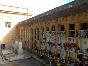 a-mazara-e-vietato-pure-morire-a-causa-dell-esoso-rincaro-dei-loculi