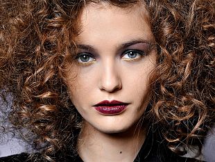 capelli-dritte-e-prodotti-per-avere-sempre-una-chioma-al-top