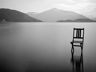 il-doloroso-silenzio-la-capacita-di-fermarci-e-rispettare-il-dolore-altrui