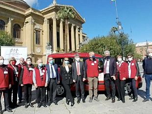 donato-allail-un-nuovo-bus-per-il-trasporto-dei-malati-oncologici