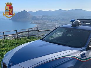 pneumatici-sotto-controlloda-parte-della-polizia-stradale