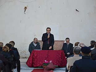 folla-di-fedeli-per-l-inaugurazione-della-riqualificata-chiesa-di-san-giuseppe