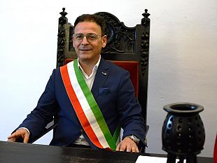 mazara-si-e-insediato-il-neo-sindaco-salvatore-quinci