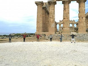 lassociazione-guide-turistiche-trapanesi-a-disposizione-dei-visitatori-per-il-parco-archeologico-di-selinunte