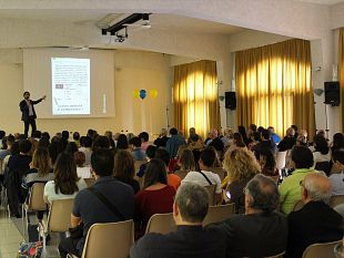 e-vissero-felici-e-connessi-un-nuovo-incontro-del-progetto-per-una-comunicazione-non-ostile-a-trapani