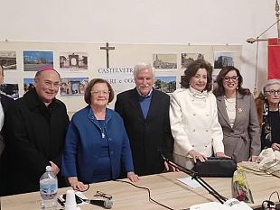 presentato-il-libro-frammenti-di-memorie-di-miranda-agnello