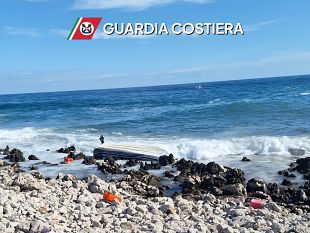 san-vito-lo-capo-gommone-si-capovolge-quattro-turisti-tratti-in-salvo