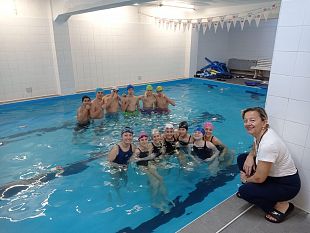 mazara-nuove-attivita-sportive-al-liceo-adria-ballatore-padel-tennis-e-nuoto