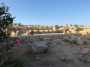 ultimo-appuntamento-con-le-forme-di-telesis-al-tramonto-allacropoli-di-selinunte