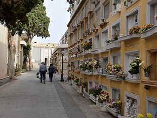 cimitero-di-marsara-ampia-ricorrenza-di-ognissanti-e-commemorazione-defunti