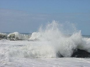 marsala-forte-mareggiate-sulle-spiagge-difficolta-per-la-pulizia