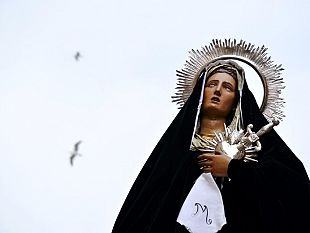 al-via-il-concorso-fotografico-scatti-di-passione-addolorata-misteri-trapani