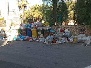 erice-rifiuti-vicino-alla-funivia-situazione-vergognosa-si-intervenga-subito