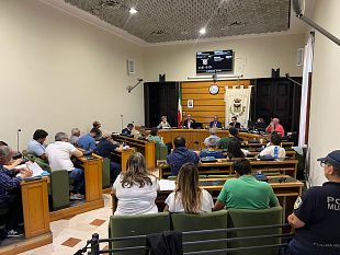 alcamo-il-consiglio-comunale-approva-21-mozioni-al-dup-adesso-la-palla-passa-alla-giunta