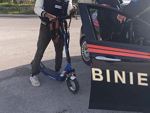 mazara/trapani-controlli-dei-carabinieri-sui-monopattini-elettrici-e-cellulari-alla-guida-elevate-diverse-sanzioni