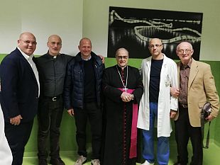 ospedale-mazara-il-vescovo-visita-pazienti-e-personale