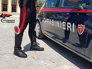 marsala/marsala-si-scaglia-contro-i-carabinieri