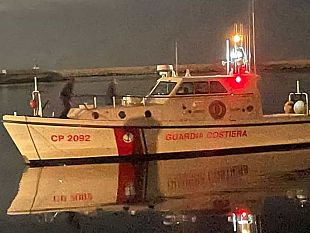 mazara/mazara-la-guardia-costiera-salva-marittimo-egiziano-imbarcato-su-un-peschereccio-extraue