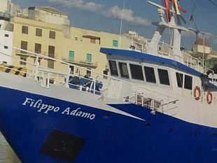 mazara/il-peschereccio-mazarese-filippo-adamo-salva-migranti-in-pericolo-di-vita