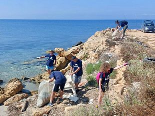 petrosino-plastic-free-giornata-di-clean-up-tra-il-porticciolo-di-torrazza-e-sibiliana