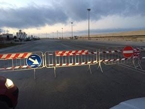 mazara-tornera-la-luce-nel-porto-peschereccio-elezioni-in-vista