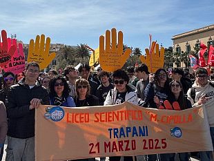 il-liceo-scientifico-cipolla-presente-al-corteo-di-libera-a-trapani