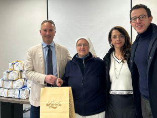 lordine-dei-medici-di-trapani-al-fianco-delle-famiglie-di-mazara-due-panettoni-e-solidarieta