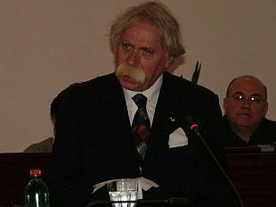continua-la-battaglia-di-civilta-del-sindaco-cristaldi