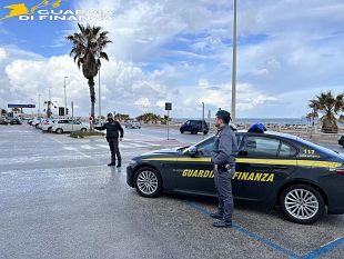 trapani-maxi-truffa-a-risparmiatori-sequestrati-beni-a-ex-direttrice-di-ufficio-postale-e-altri-indagati