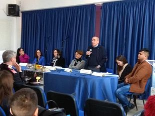 la-shoah-tra-memoria-storica-e-attualizzazioni-testimonianze-del-passato-e-riflessioni-sui-pregiudizi-razziali