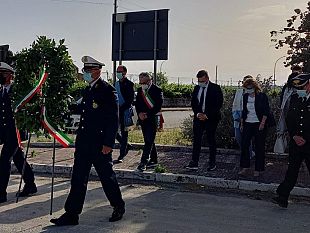 partanna/partanna-deposta-una-corona-di-fiori-commemorare-la-strage-di-capaci