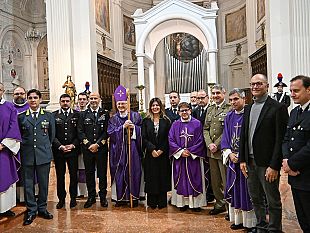 trapani-carabinieri-in-cattedrale-per-la-messa-in-preparazione-del-natale
