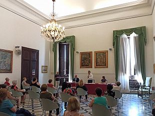 trapani-stamane-il-ringraziamento-alle-sarte-che-hanno-realizzato-migliaia-di-mascherine