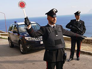 castellammare-furto-e-indebito-utilizzo-di-carta-di-credito-arrestato-35enne