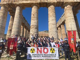 labbraccio-di-trapani-e-calatafimi-per-il-no-ai-rifiuti-radioattivi