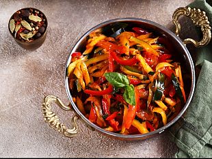 ricette-tipiche-siciliane-la-peperonata