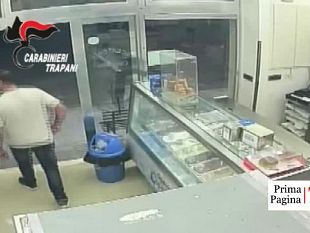 video-le-immagini-video-della-rapina-alla-gelateria-coppetta-di-c-so-veneto