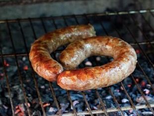 santa-ninfa-fervono-i-preparativi-per-la-sagra-della-salsiccia-alla-sua-26-edizione