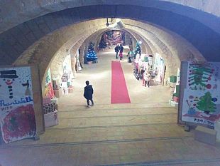 dipingiamo-il-natale-lassociazione-virgo-a-coinvolge-i-bambini-per-una-originale-mostra