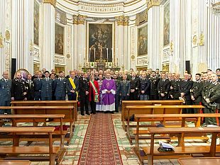 precetto-pasquale-dei-carabinieri-in-servizio-e-in-congedo-con-le-altre-forze-di-polizia